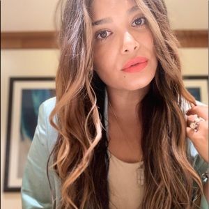 Meet your Posher, Mariela